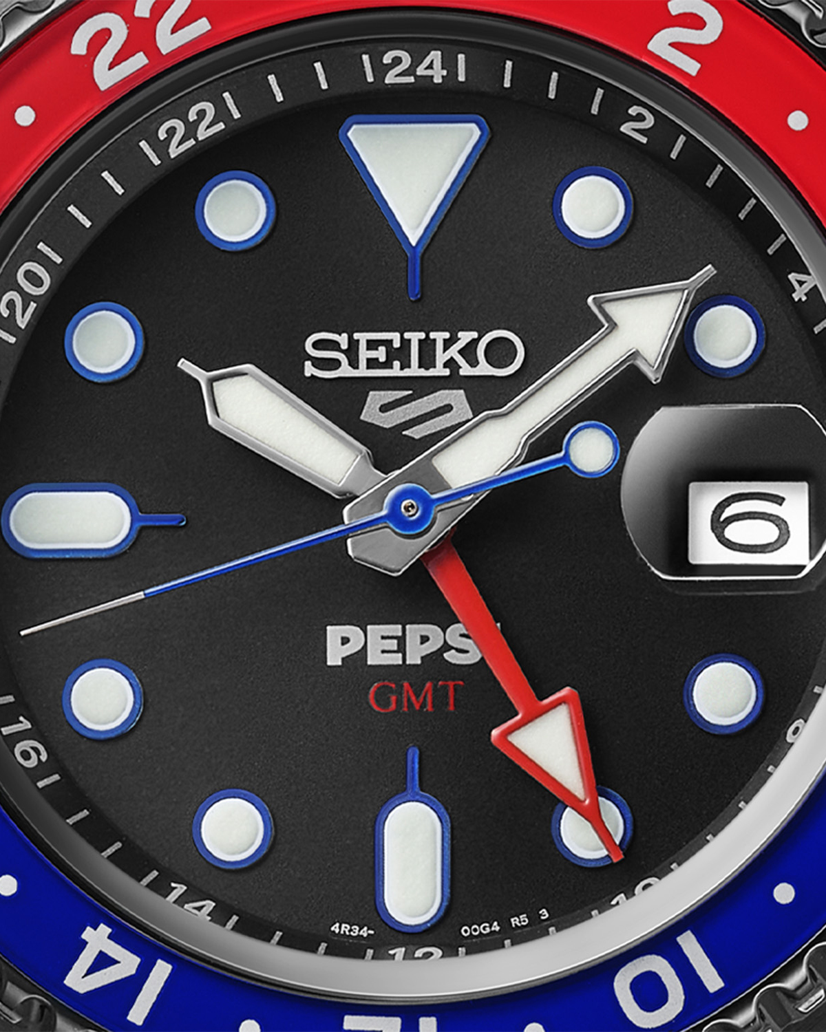 Seiko 5 Pepsi Dial Detail